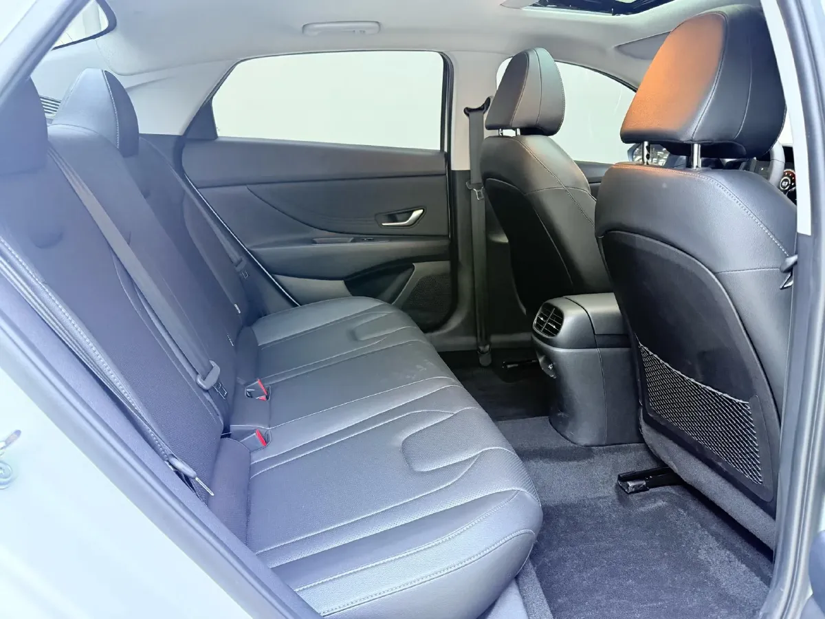 2022 Hyundai Elantra 1.5L 115HP L4 CVT,autocango,china used car exporter,china ev exporter,chinese used car exporter,chinese used ev exporter