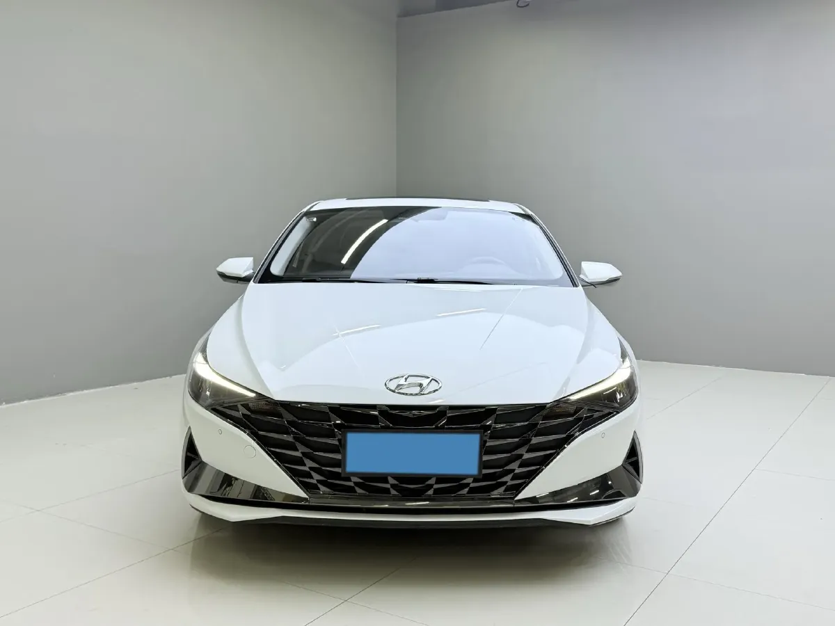 2022 Hyundai Elantra 1.5L 115HP L4 CVT,autocango,china used car exporter,china ev exporter,chinese used car exporter,chinese used ev exporter
