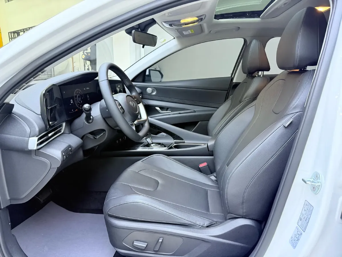 2022 Hyundai Elantra 1.5L 115HP L4 CVT,autocango,china used car exporter,china ev exporter,chinese used car exporter,chinese used ev exporter
