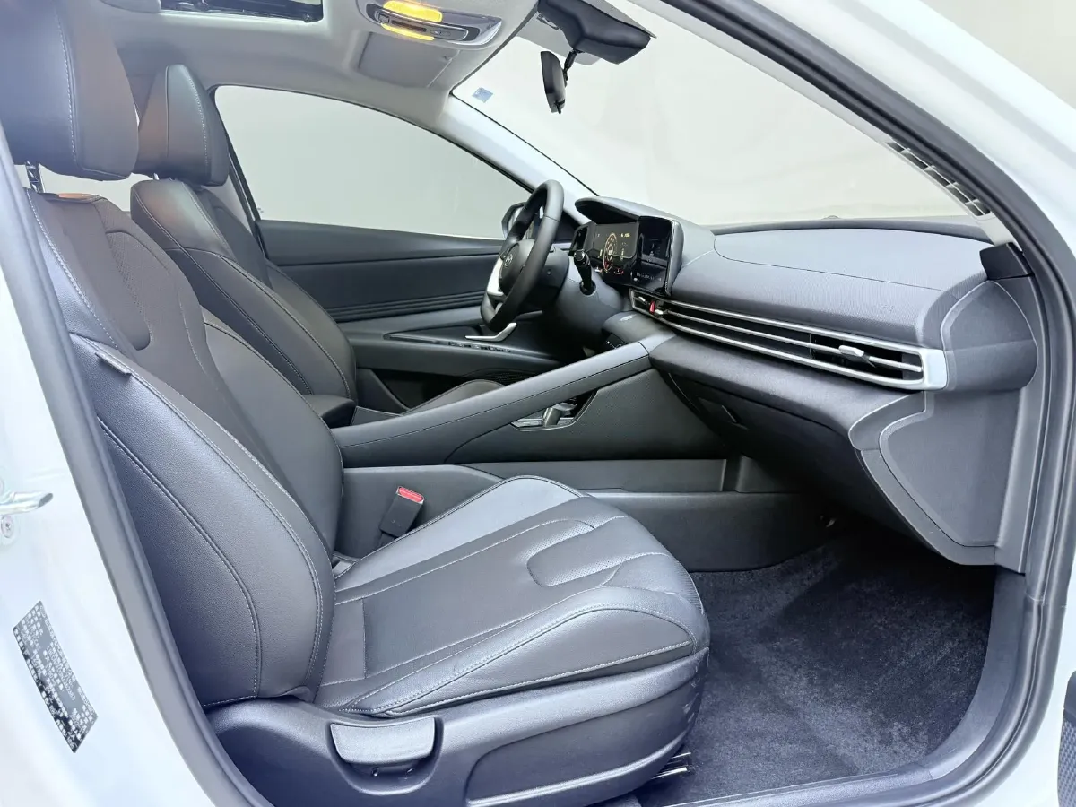 2022 Hyundai Elantra 1.5L 115HP L4 CVT,autocango,china used car exporter,china ev exporter,chinese used car exporter,chinese used ev exporter