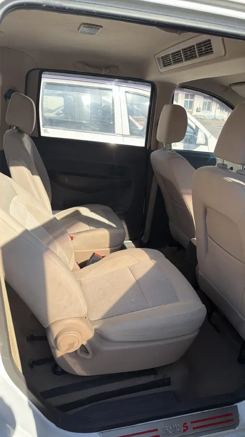 2016 WuLing HongGuang 1.5L 112HP L4 5MT,autocango,china used car exporter,china ev exporter,chinese used car exporter,chinese used ev exporter