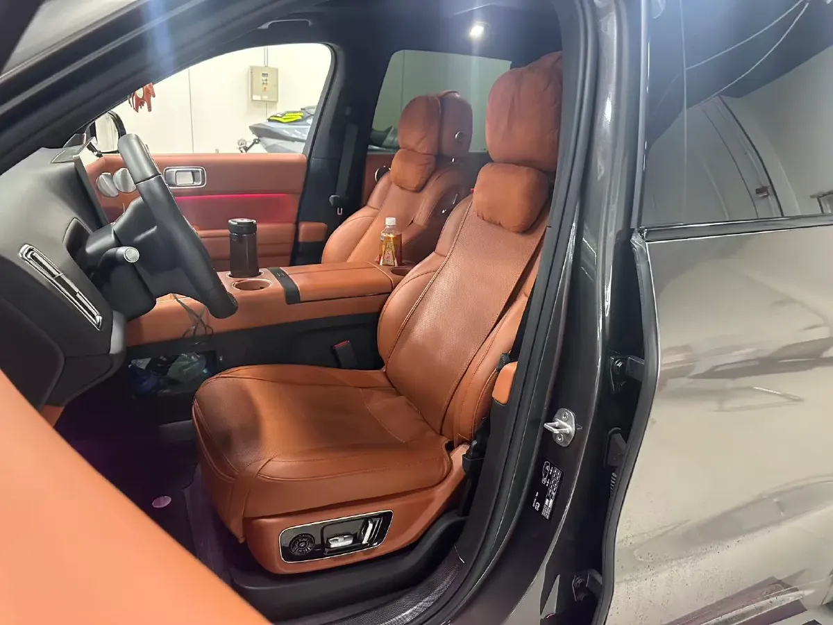 2023 Li L8 Range Extended 154HP REEV 40.9KWH,autocango,china used car exporter,china ev exporter,chinese used car exporter,chinese used ev exporter