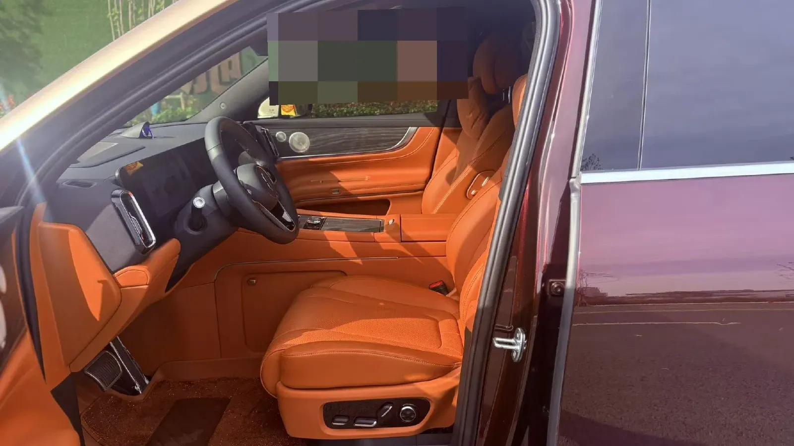 2025 AITO AITO M9 REEV 160HP REEV 52KWH,autocango,china used car exporter,china ev exporter,chinese used car exporter,chinese used ev exporter