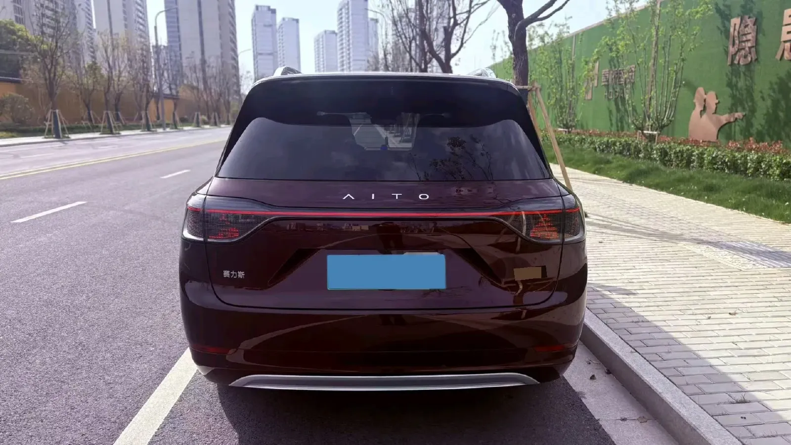 2025 AITO AITO M9 REEV 160HP REEV 52KWH,autocango,china used car exporter,china ev exporter,chinese used car exporter,chinese used ev exporter