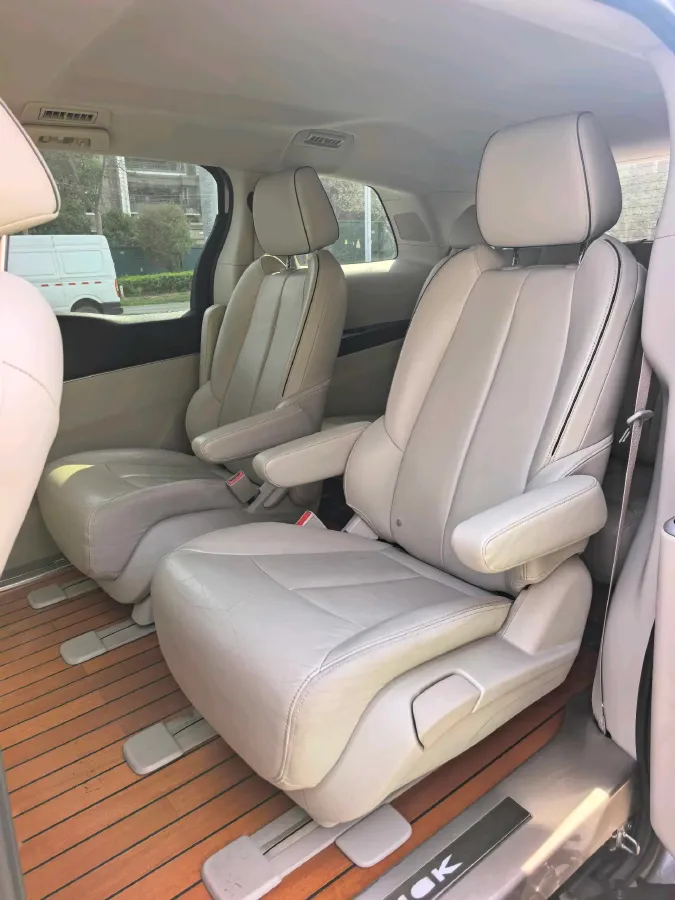 2020 Buick GL8 2.0T 237HP L4 9AT,autocango,china used car exporter,china ev exporter,chinese used car exporter,chinese used ev exporter