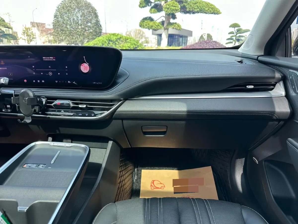 2024 Buick Larcosse 2.0T 237HP L4 9AT,autocango,china used car exporter,china ev exporter,chinese used car exporter,chinese used ev exporter