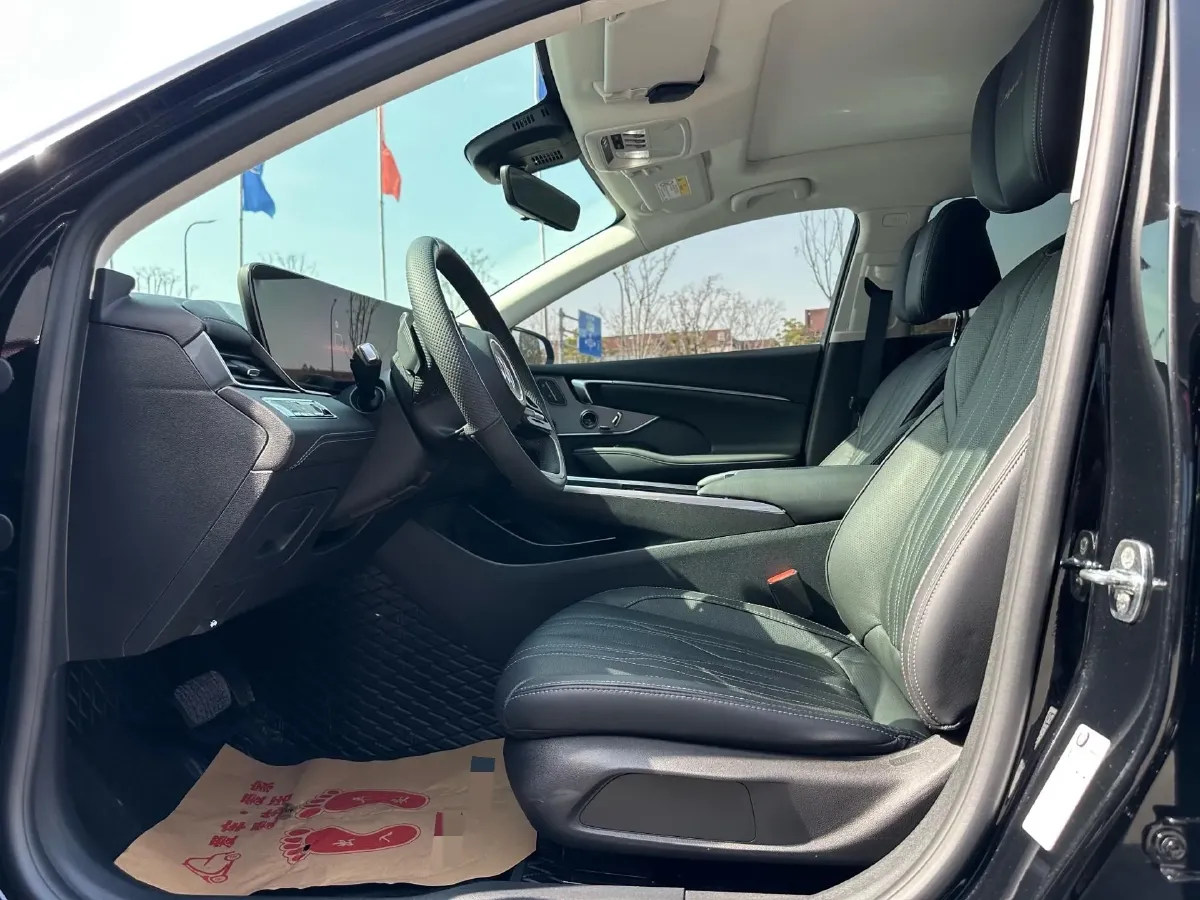 2024 Buick Larcosse 2.0T 237HP L4 9AT,autocango,china used car exporter,china ev exporter,chinese used car exporter,chinese used ev exporter