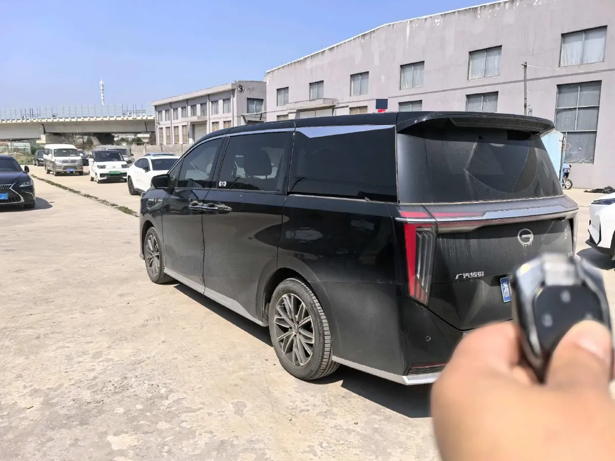 2024 GAC Trumpchi M8 2.0T 252HP L4 8AT,autocango,china used car exporter,china ev exporter,chinese used car exporter,chinese used ev exporter