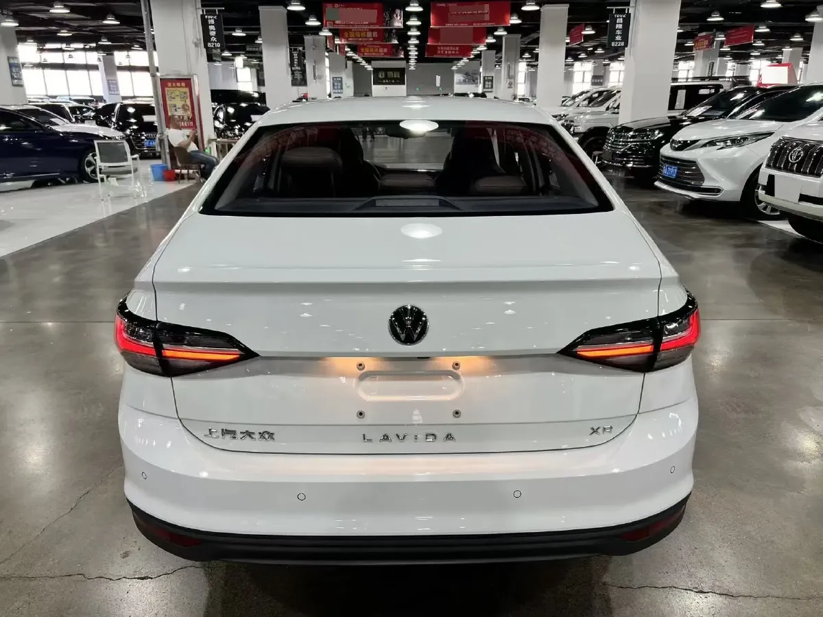 2025 Volkswagen Lavida 1.5L 110HP L4 6AT,autocango,china used car exporter,china ev exporter,chinese used car exporter,chinese used ev exporter