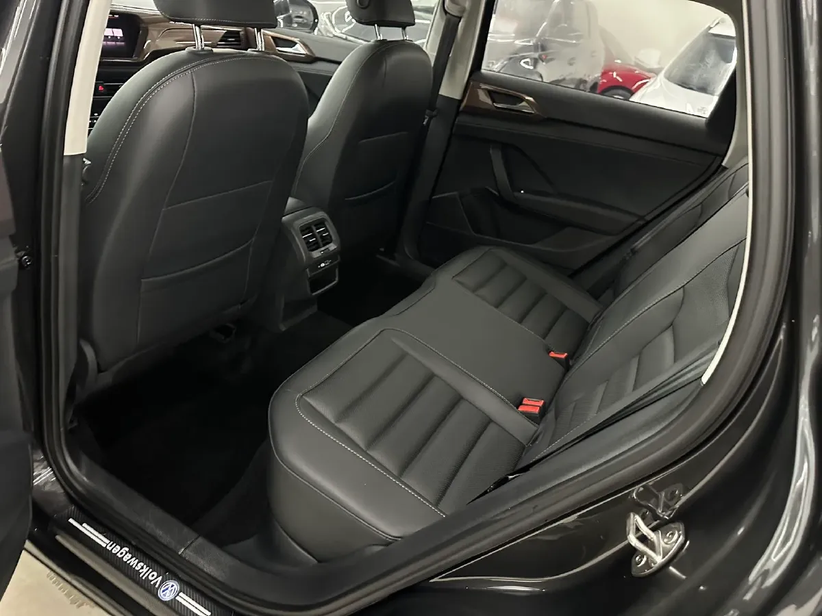 2022 Volkswagen Tharu 1.4T 150HP L4 7DCT,autocango,china used car exporter,china ev exporter,chinese used car exporter,chinese used ev exporter