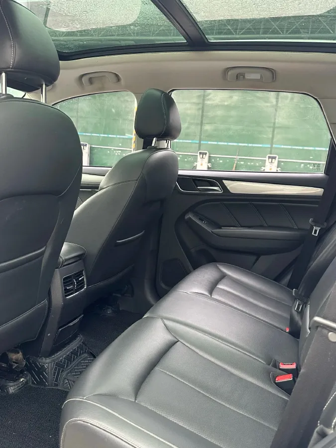 2018 Roewe RX5 1.5T 169HP L4 7DCT,autocango,china used car exporter,china ev exporter,chinese used car exporter,chinese used ev exporter