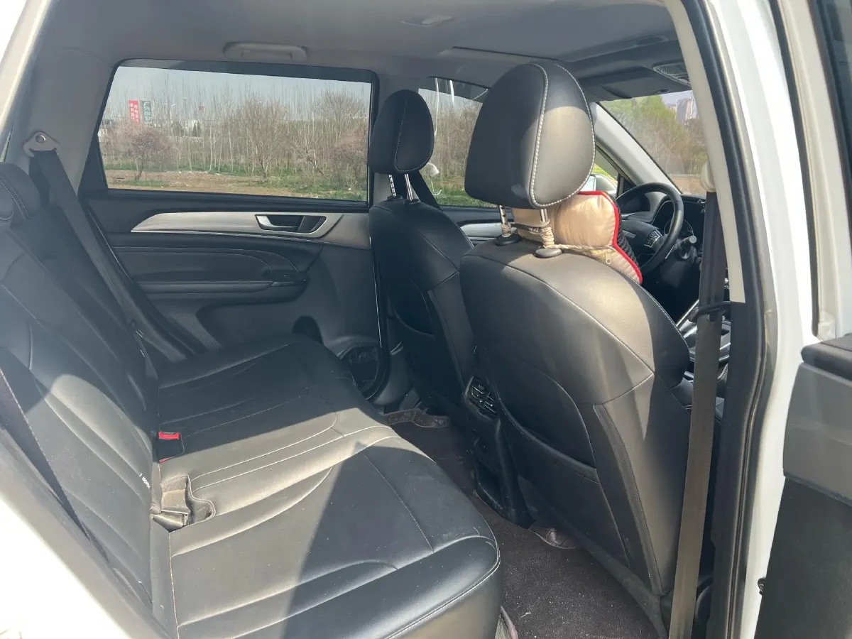 2023 Haval M6 1.5T 150HP L4 7DCT,autocango,china used car exporter,china ev exporter,chinese used car exporter,chinese used ev exporter