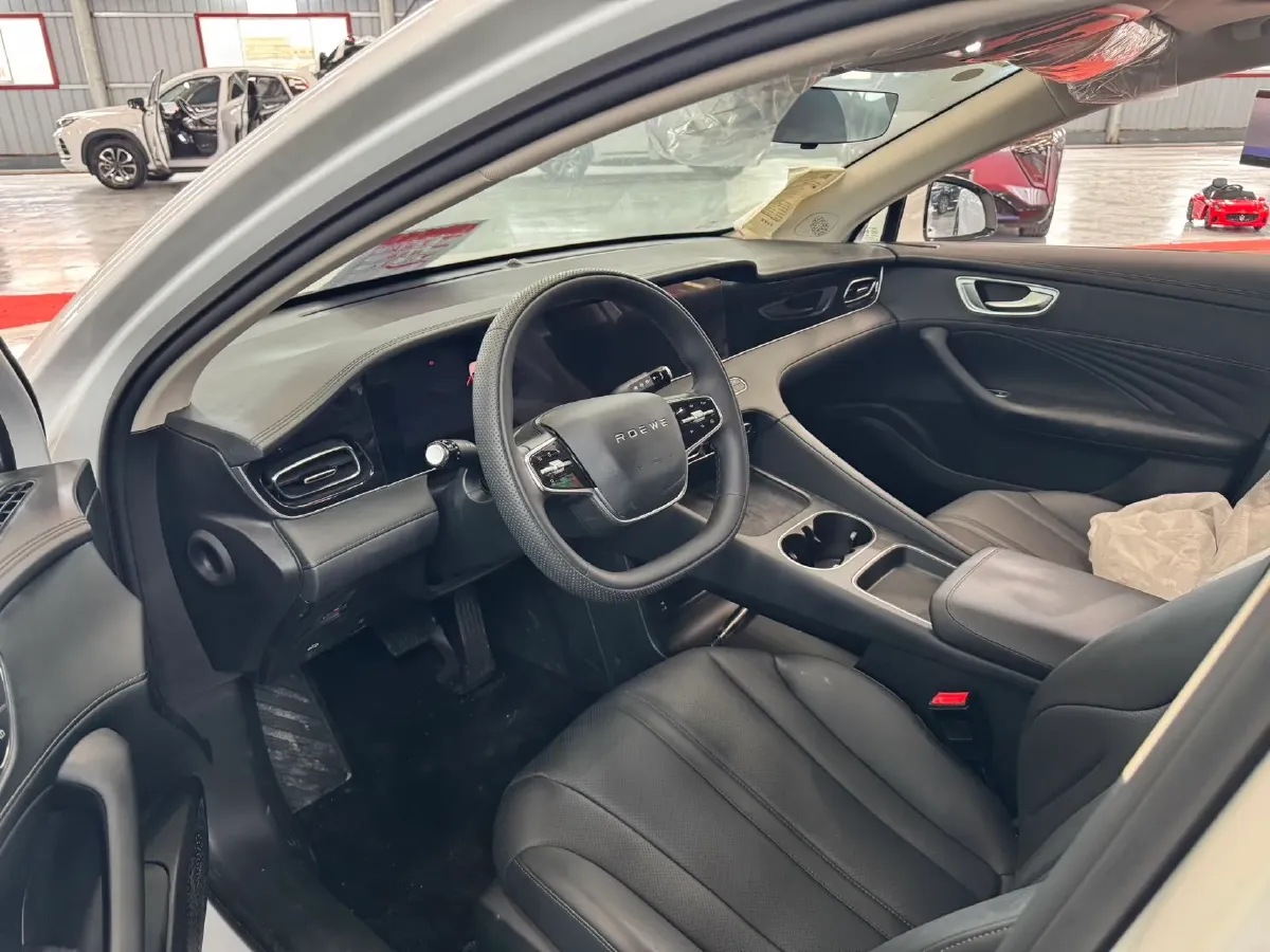 2023 Roewe D7 1.5L 112HP L4 1DHT PHEV 21.4KWH,autocango,china used car exporter,china ev exporter,chinese used car exporter,chinese used ev exporter