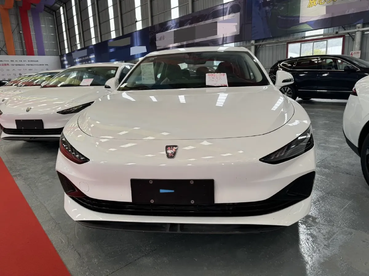 2023 Roewe D7 1.5L 112HP L4 1DHT PHEV 21.4KWH,autocango,china used car exporter,china ev exporter,chinese used car exporter,chinese used ev exporter