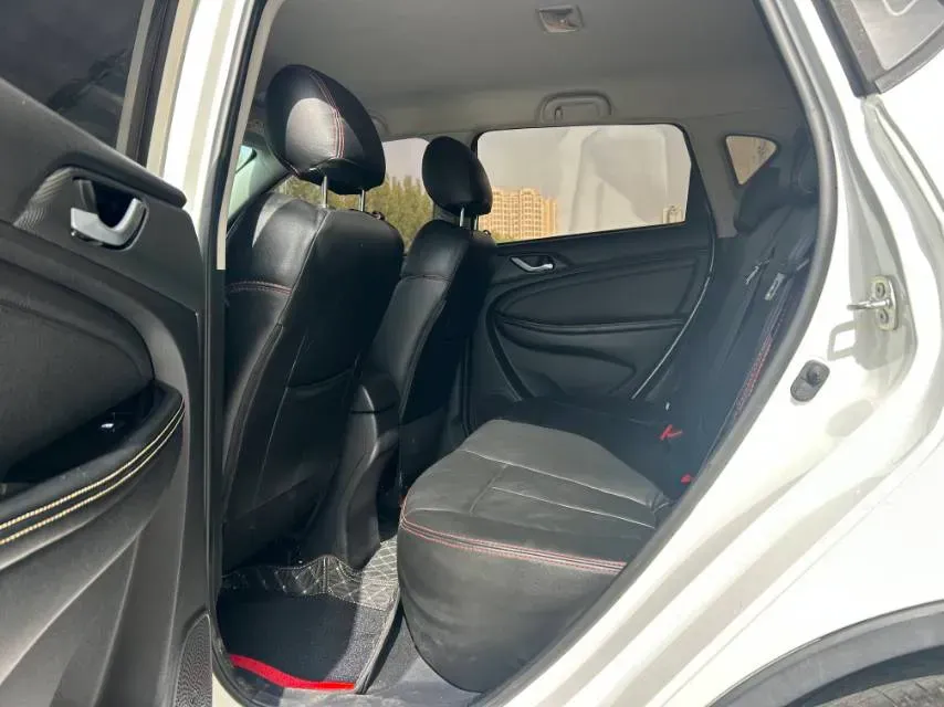 2017 Landwind X2 1.6L 125HP L4 5MT,autocango,china used car exporter,china ev exporter,chinese used car exporter,chinese used ev exporter