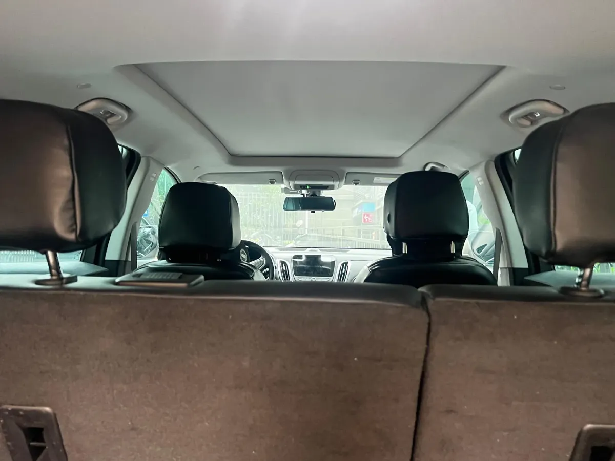 2019 Chevrolet Equinox 1.5T 180HP L4 6AT,autocango,china used car exporter,china ev exporter,chinese used car exporter,chinese used ev exporter