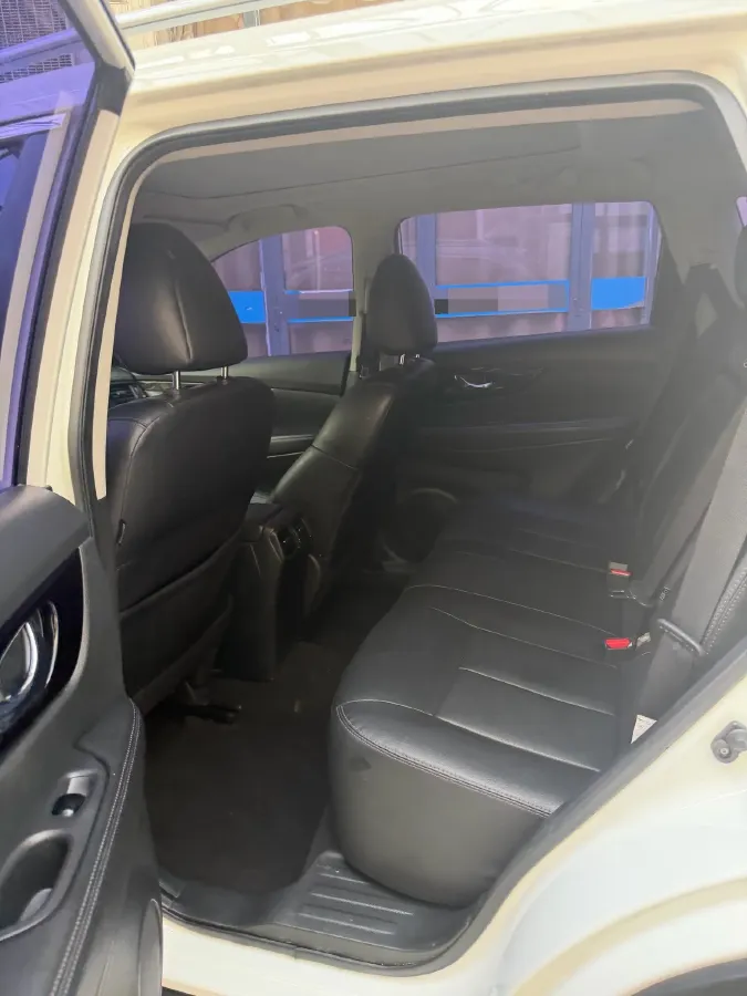 2021 Nissan X-Trail 2.0L 151HP L4 CVT,autocango,china used car exporter,china ev exporter,chinese used car exporter,chinese used ev exporter