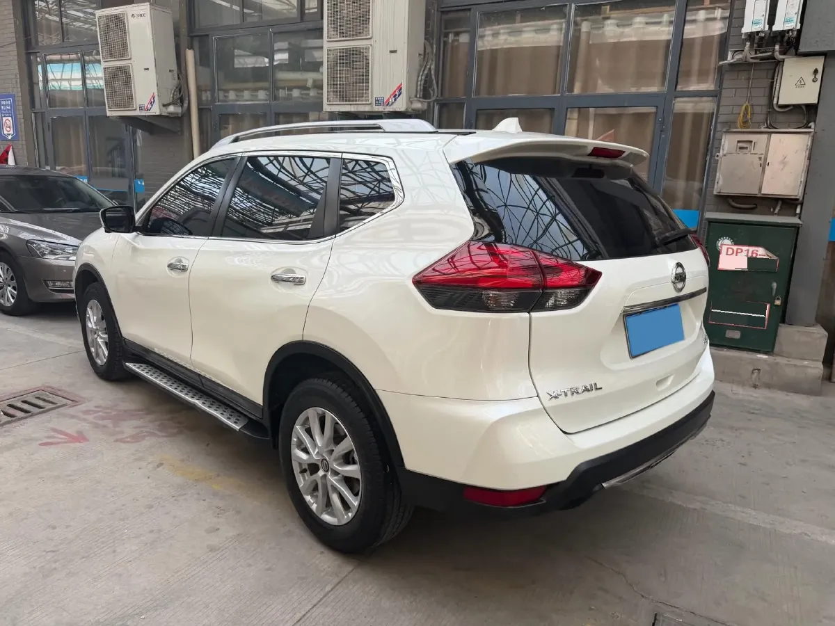 2021 Nissan X-Trail 2.0L 151HP L4 CVT,autocango,china used car exporter,china ev exporter,chinese used car exporter,chinese used ev exporter