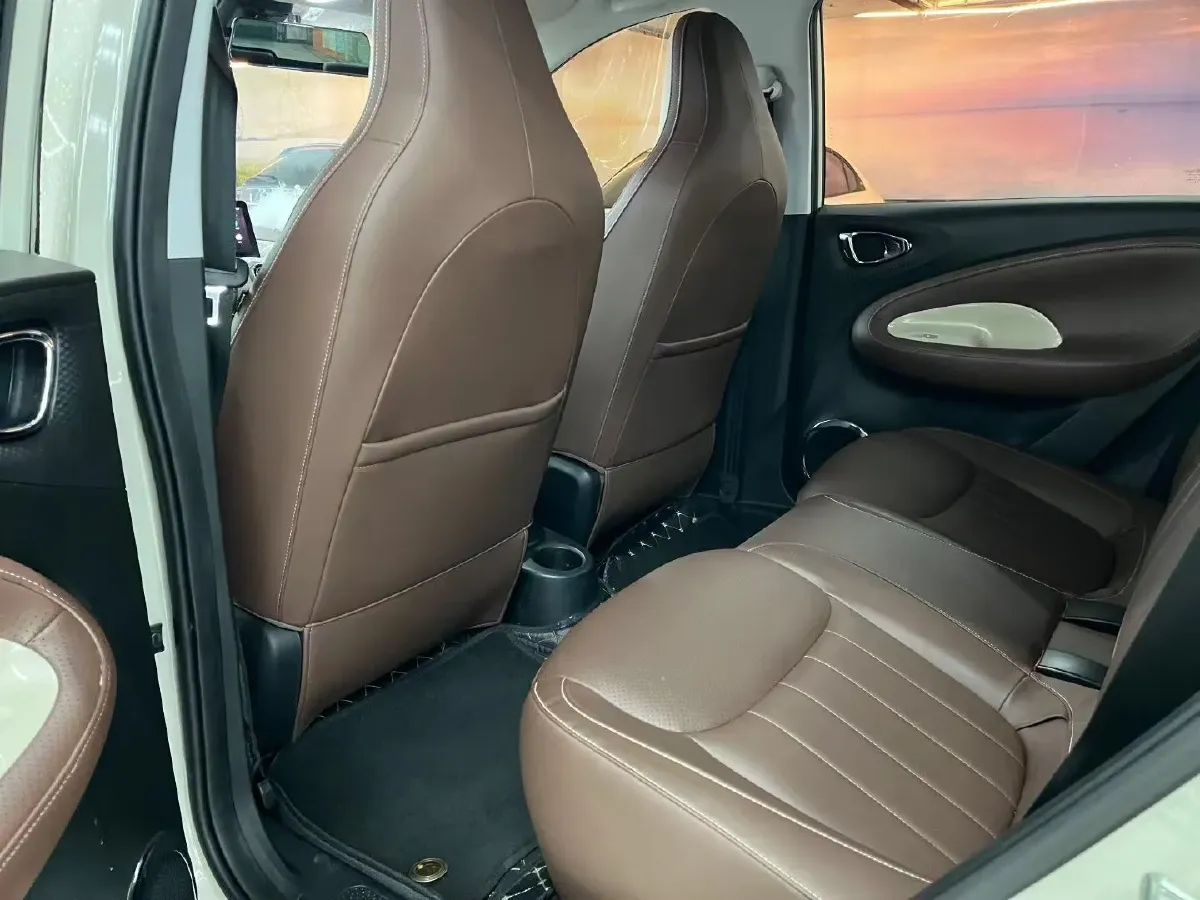 2023 WuLing BinGuo BEV 37.9KWH,autocango,china used car exporter,china ev exporter,chinese used car exporter,chinese used ev exporter