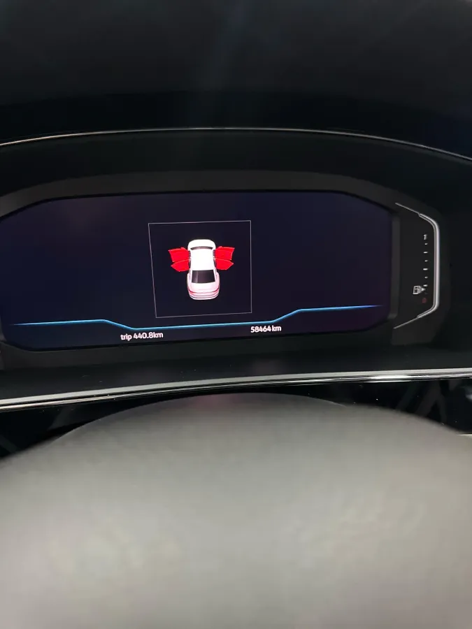 2019 Volvo V40 1.5T 152HP L4 6AT,autocango,china used car exporter,china ev exporter,chinese used car exporter,chinese used ev exporter