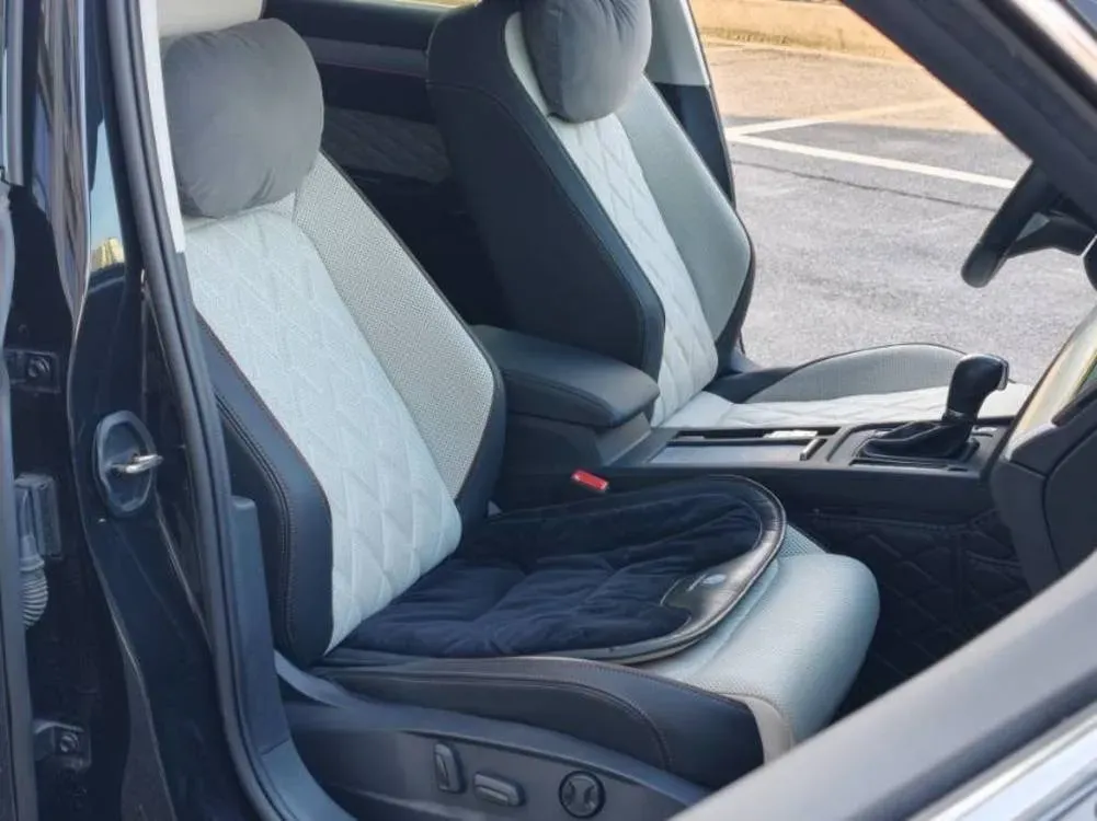 2023 Volkswagen Magotan 2.0T 186HP L4 7DCT,autocango,china used car exporter,china ev exporter,chinese used car exporter,chinese used ev exporter