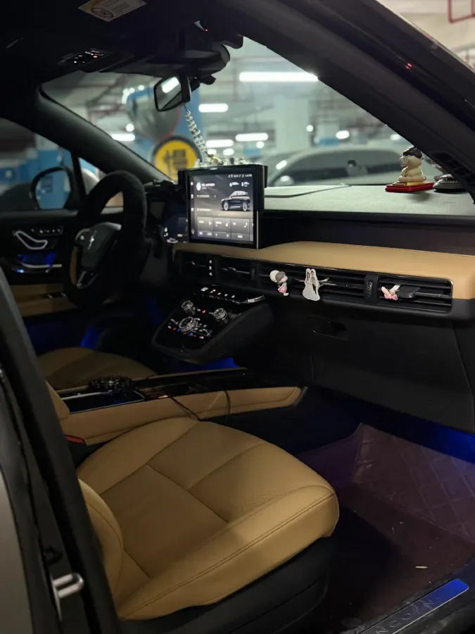 2021 Lincoln Corsair 2.0T 245HP L4 8AT,autocango,china used car exporter,china ev exporter,chinese used car exporter,chinese used ev exporter