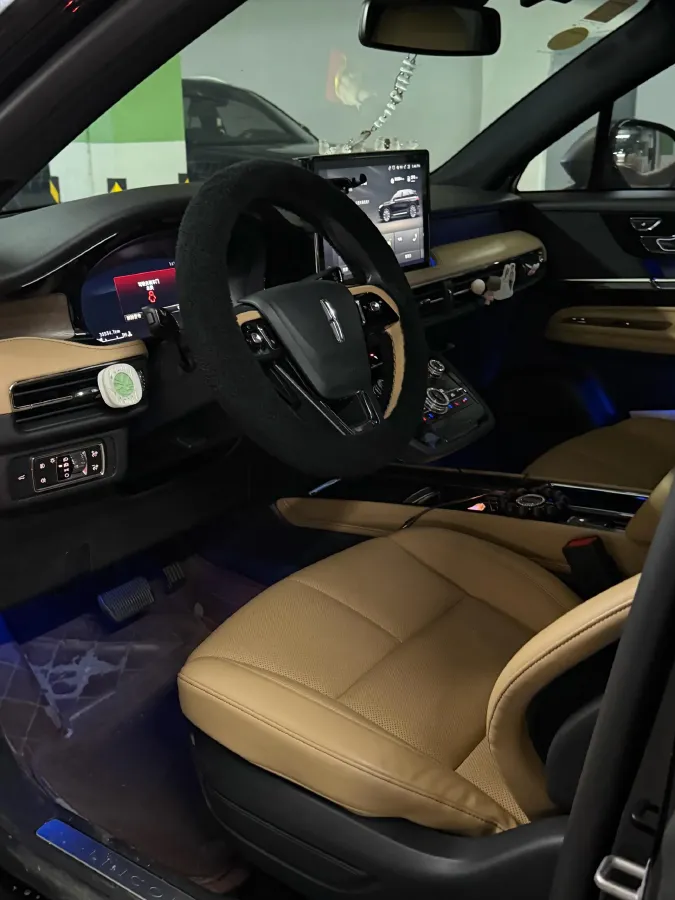 2021 Lincoln Corsair 2.0T 245HP L4 8AT,autocango,china used car exporter,china ev exporter,chinese used car exporter,chinese used ev exporter