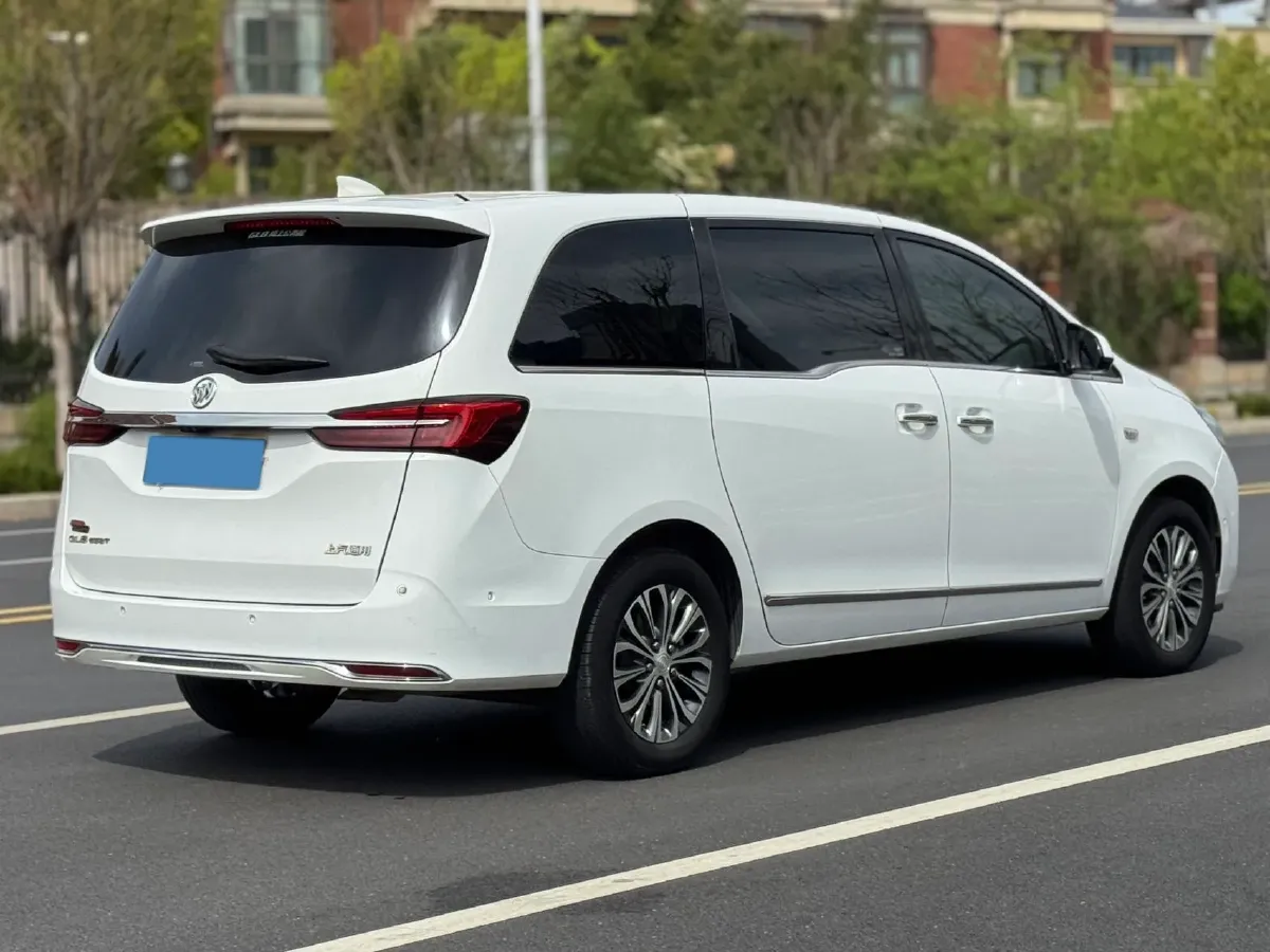 2021 Buick GL8 2.0T 237HP L4 9AT,autocango,china used car exporter,china ev exporter,chinese used car exporter,chinese used ev exporter