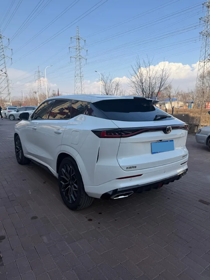 2025 ChangAn UNI-Z 1.5T 188HP L4 7DCT,autocango,china used car exporter,china ev exporter,chinese used car exporter,chinese used ev exporter
