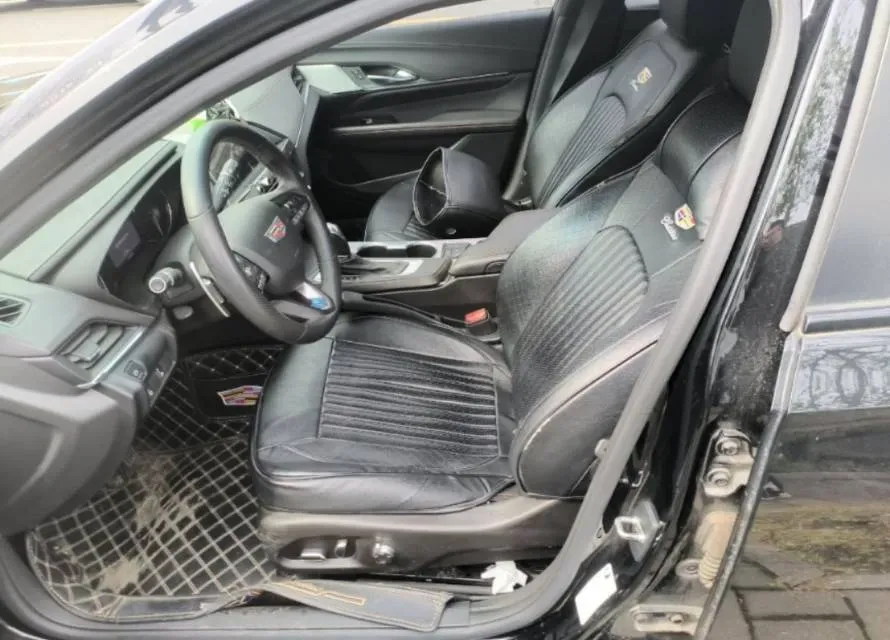 2021 Cadillac CT4 2.0T 237HP L4 8AT,autocango,china used car exporter,china ev exporter,chinese used car exporter,chinese used ev exporter