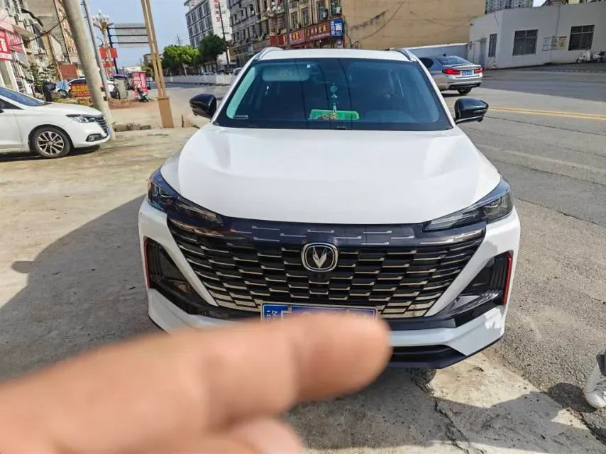 2022 ChangAn Oshan X7 Plus 1.5T 188HP L4 7DCT,autocango,china used car exporter,china ev exporter,chinese used car exporter,chinese used ev exporter