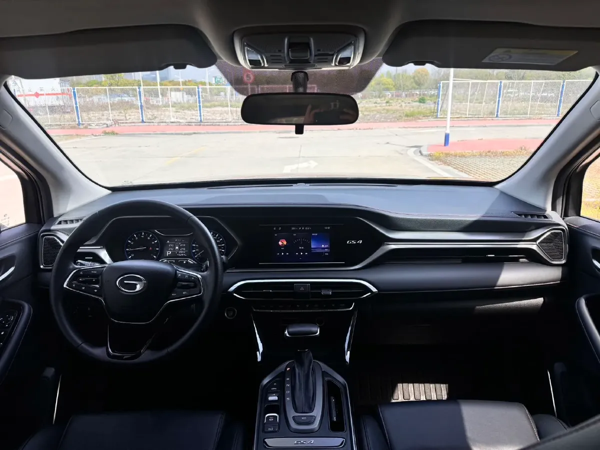 2021 GAC Trumpchi GS4 1.5T 169HP L4 6AT,autocango,china used car exporter,china ev exporter,chinese used car exporter,chinese used ev exporter