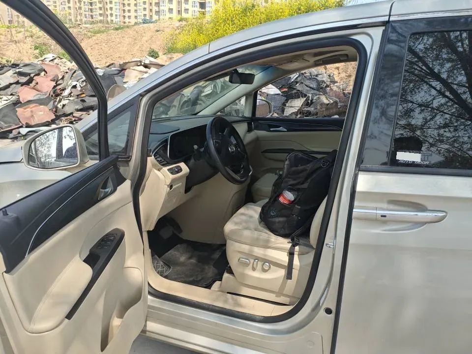 2023 Buick GL8 2.0T 237HP L4 9AT,autocango,china used car exporter,china ev exporter,chinese used car exporter,chinese used ev exporter