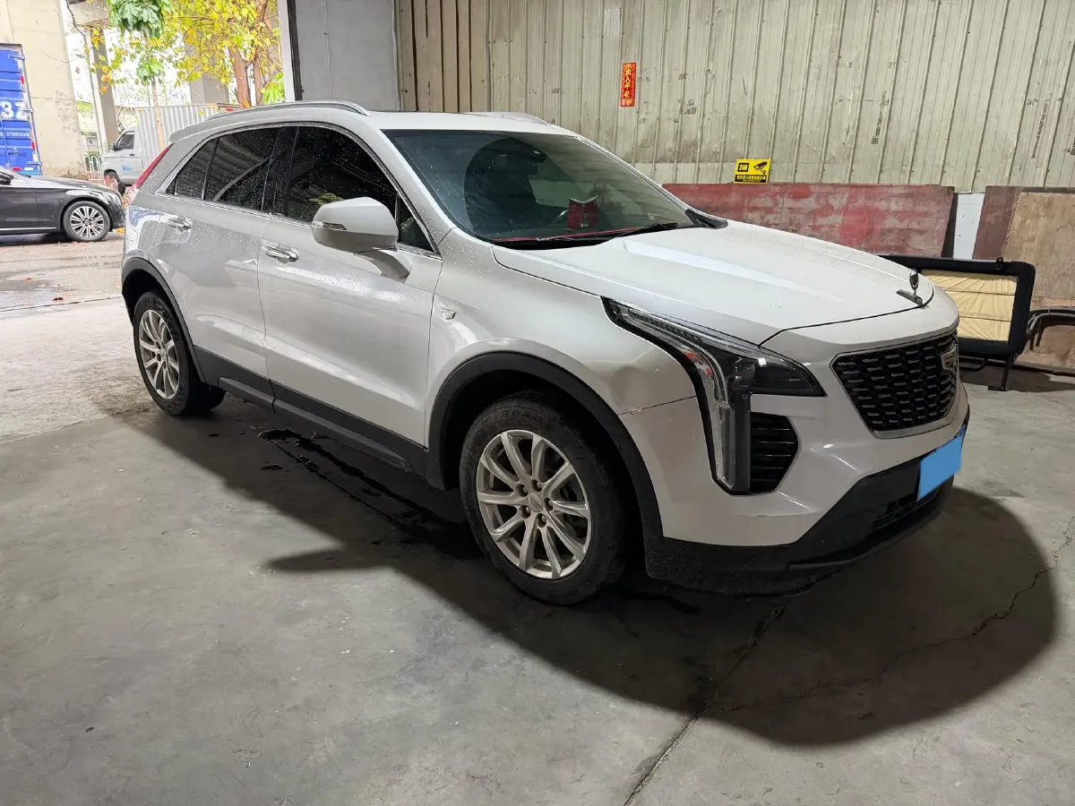 2021 Cadillac XT4 2.0T 237HP L4 9AT,autocango,china used car exporter,china ev exporter,chinese used car exporter,chinese used ev exporter