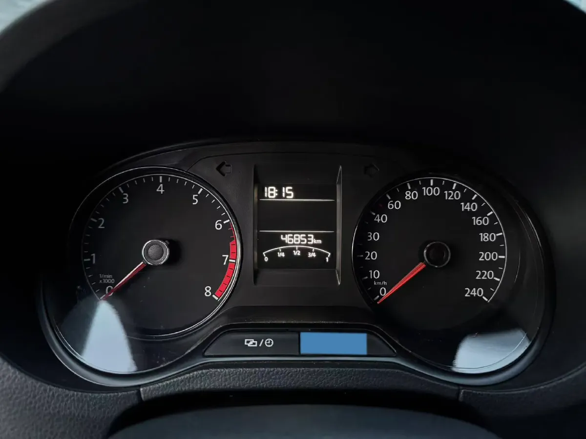 2016 Volkswagen Polo 1.4L 90HP L4 5MT,autocango,china used car exporter,china ev exporter,chinese used car exporter,chinese used ev exporter