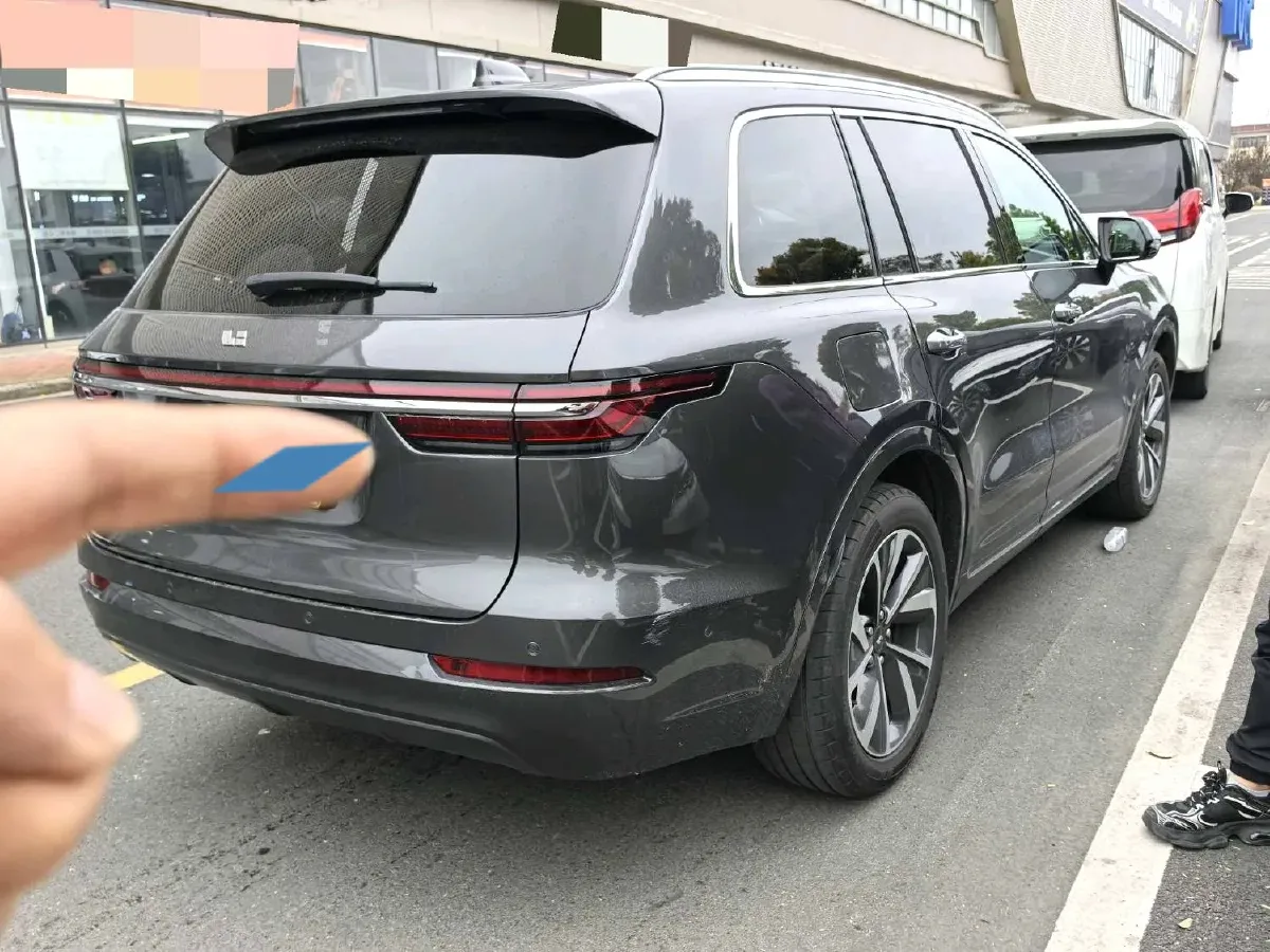 2021 Li ONE Range Extended 131HP REEV 40.5KWH,autocango,china used car exporter,china ev exporter,chinese used car exporter,chinese used ev exporter