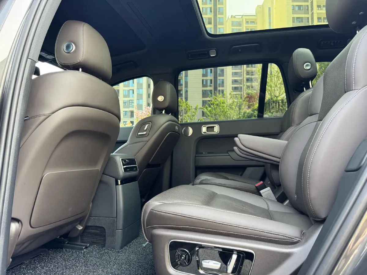 2022 Li L9 Range Extended 154HP REEV 42.6KWH,autocango,china used car exporter,china ev exporter,chinese used car exporter,chinese used ev exporter