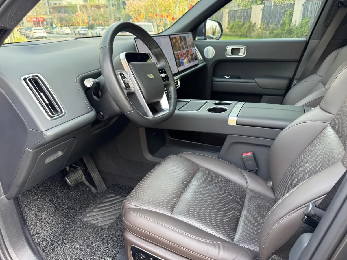 2022 Li L9 Range Extended 154HP REEV 42.6KWH,autocango,china used car exporter,china ev exporter,chinese used car exporter,chinese used ev exporter