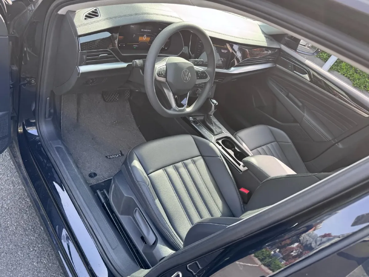 2024 Volkswagen Passat 1.4T 150HP L4 7DCT,autocango,china used car exporter,china ev exporter,chinese used car exporter,chinese used ev exporter