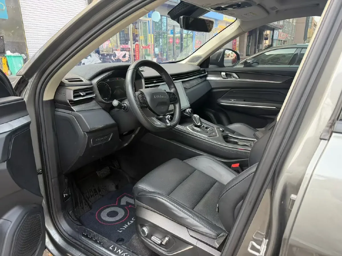 2021 LYNK&CO 01 2.0T 218HP L4 8AT,autocango,china used car exporter,china ev exporter,chinese used car exporter,chinese used ev exporter