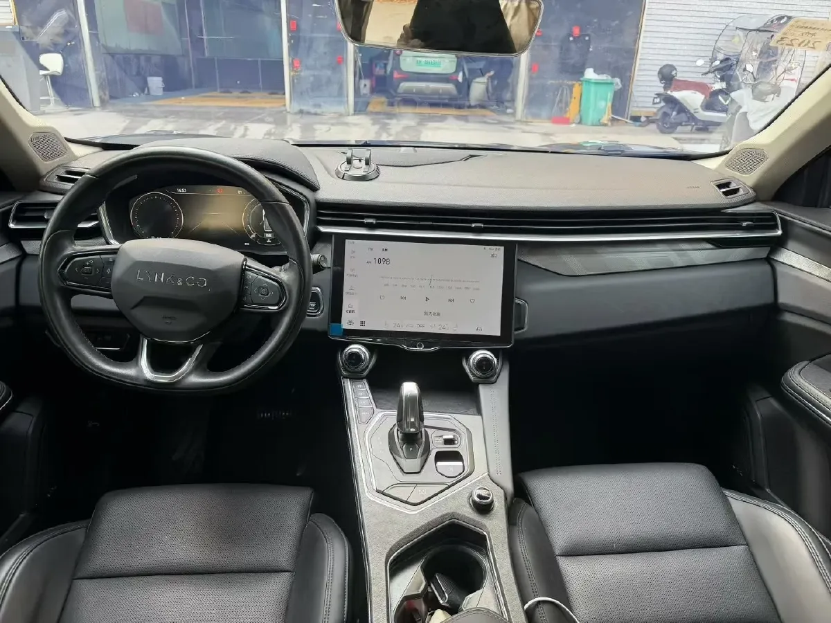 2021 LYNK&CO 01 2.0T 218HP L4 8AT,autocango,china used car exporter,china ev exporter,chinese used car exporter,chinese used ev exporter