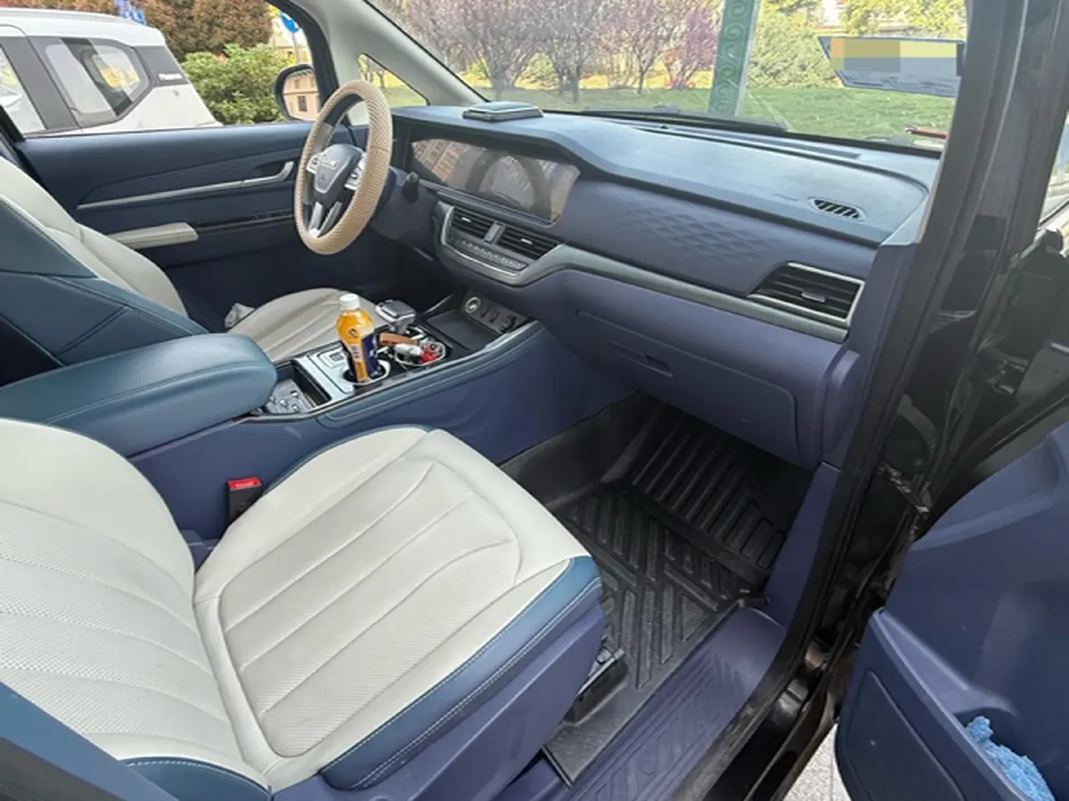 2023 BAW RuiSheng Trump M7 2.0L 144HP L4 8AT,autocango,china used car exporter,china ev exporter,chinese used car exporter,chinese used ev exporter