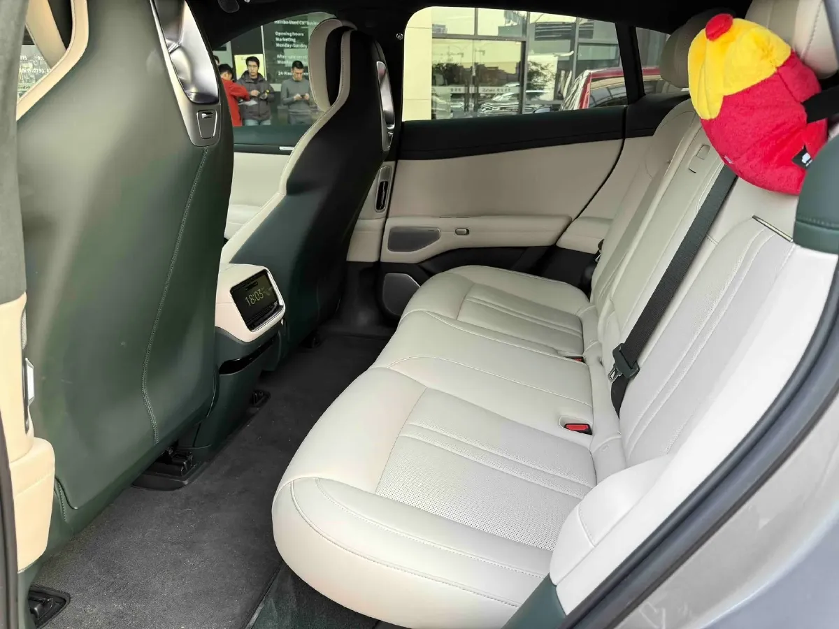 2025 MI YU7 BEV 101.7KWH,autocango,china used car exporter,china ev exporter,chinese used car exporter,chinese used ev exporter