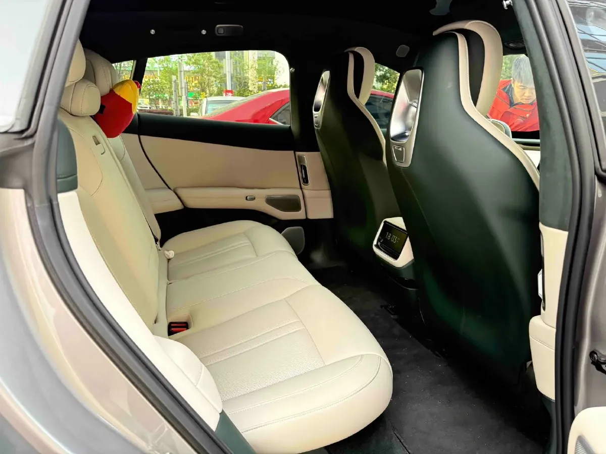 2025 MI YU7 BEV 101.7KWH,autocango,china used car exporter,china ev exporter,chinese used car exporter,chinese used ev exporter