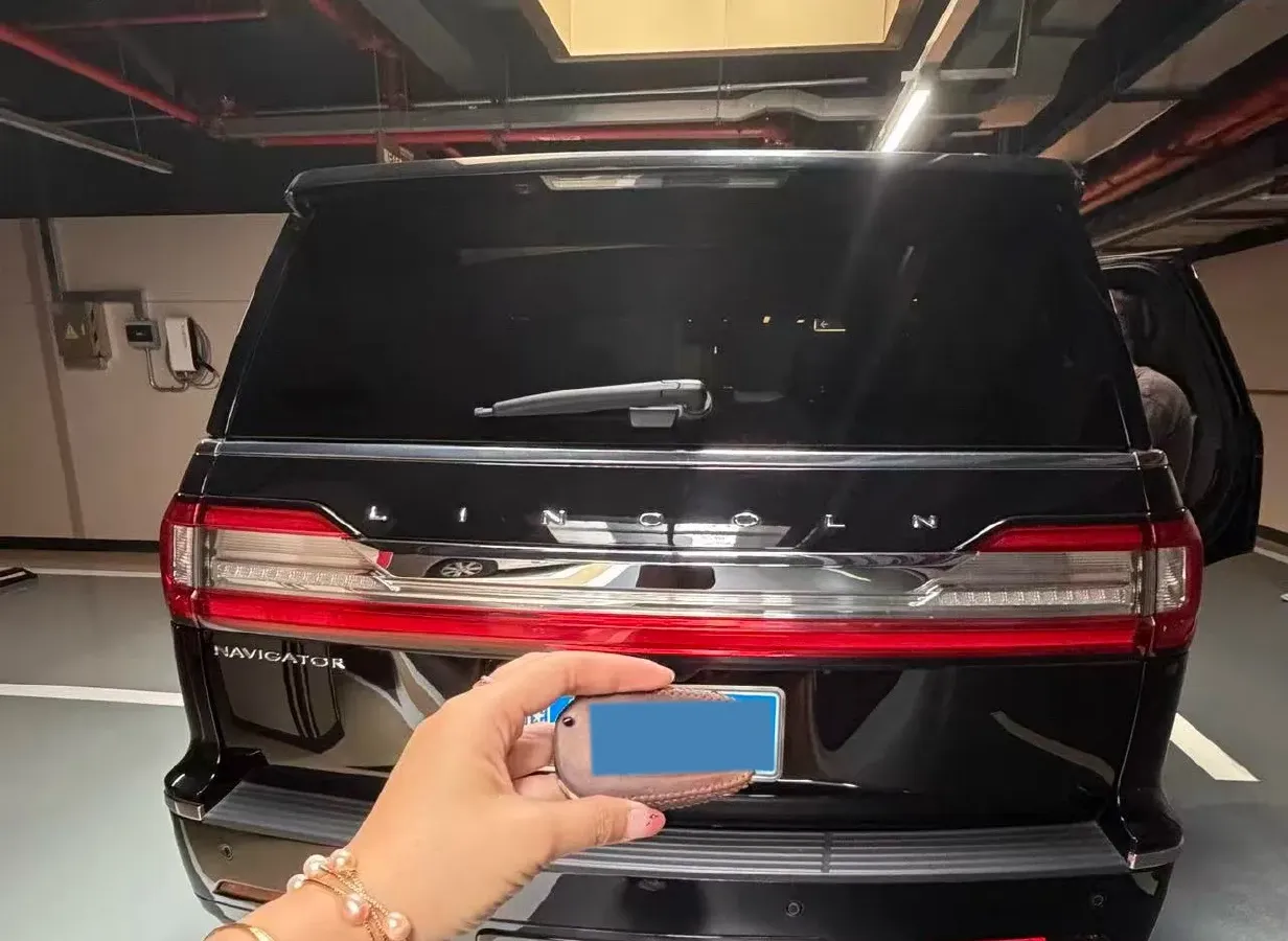 2019 Lincoln Navigator 3.5T 388HP V6 10AT,autocango,china used car exporter,china ev exporter,chinese used car exporter,chinese used ev exporter