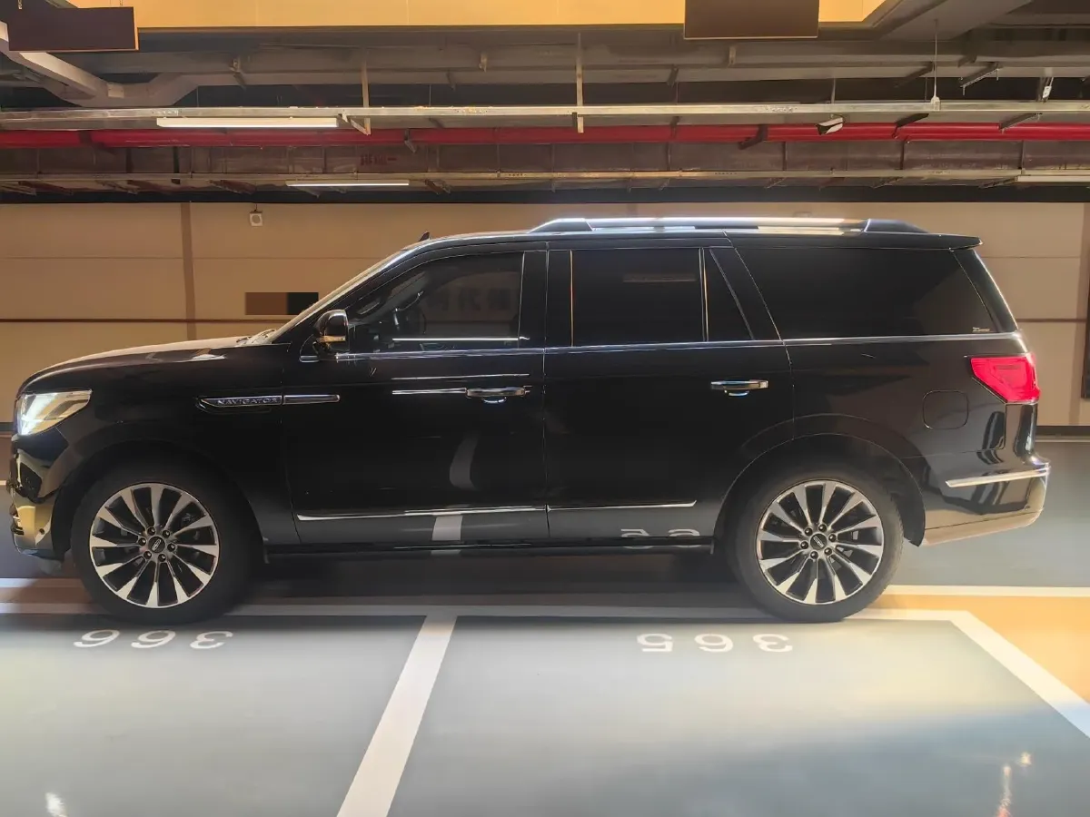 2019 Lincoln Navigator 3.5T 388HP V6 10AT,autocango,china used car exporter,china ev exporter,chinese used car exporter,chinese used ev exporter