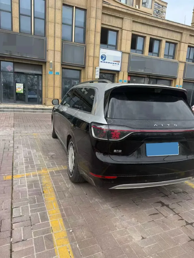 2025 AITO AITO M9 REEV 160HP REEV 52KWH,autocango,china used car exporter,china ev exporter,chinese used car exporter,chinese used ev exporter