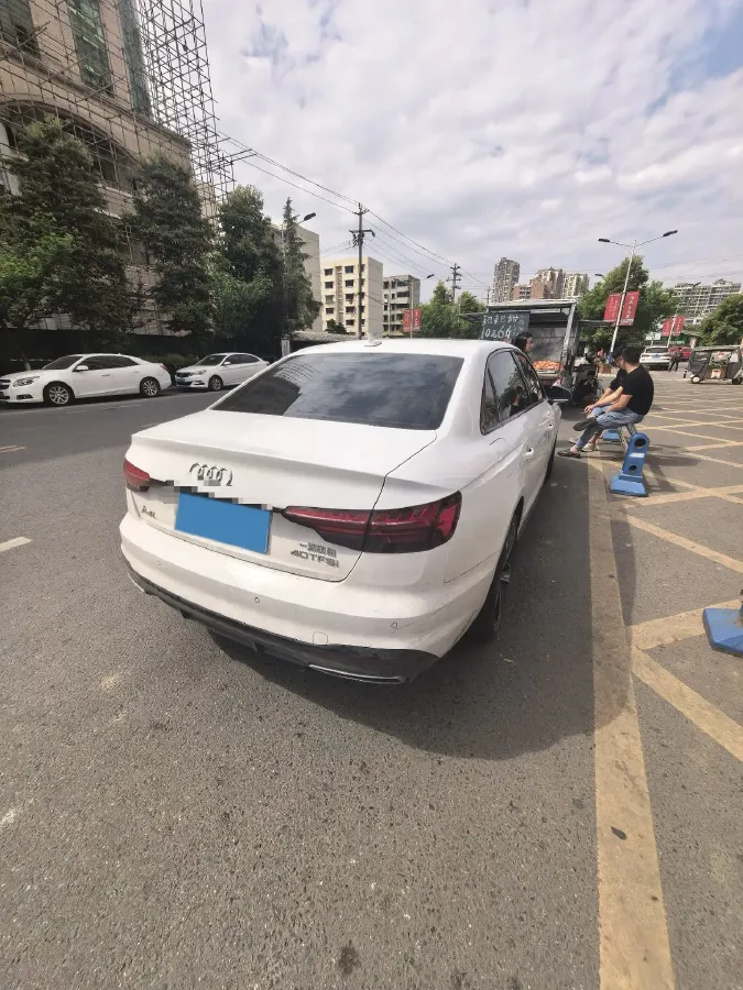 2024 Audi A4L 2.0T 190HP L4 7DCT,autocango,china used car exporter,china ev exporter,chinese used car exporter,chinese used ev exporter