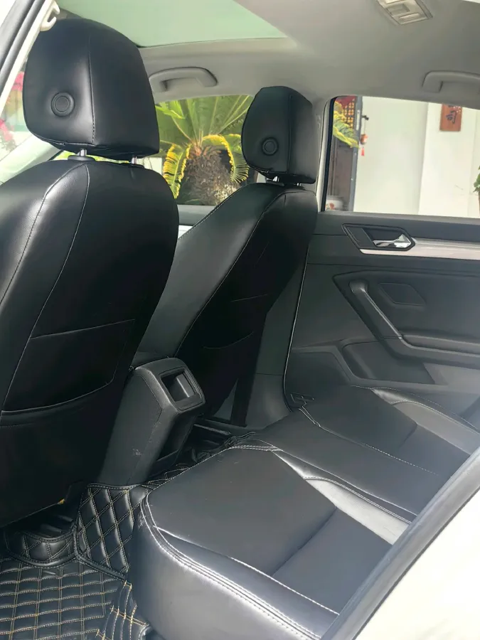 2019 Volkswagen T-Cross 1.4T 150HP L4 7DCT,autocango,china used car exporter,china ev exporter,chinese used car exporter,chinese used ev exporter