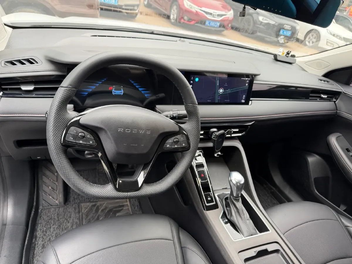 2023 Roewe i5 1.5L 129HP L4 CVT,autocango,china used car exporter,china ev exporter,chinese used car exporter,chinese used ev exporter